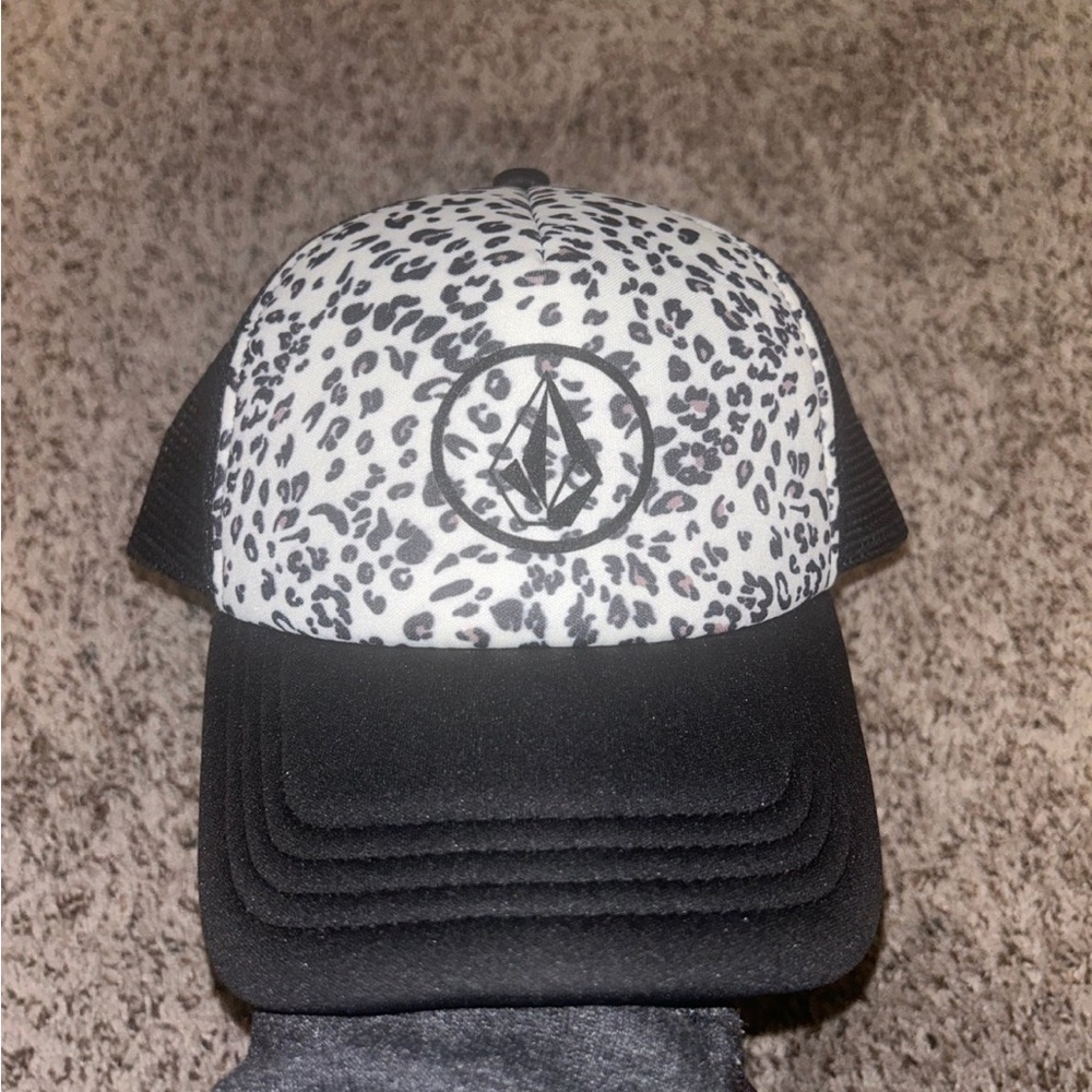 Volcom Charcoal Mesh Snapback Hat